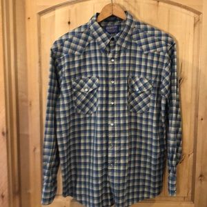 Pendleton pearl snap long sleeve shirt